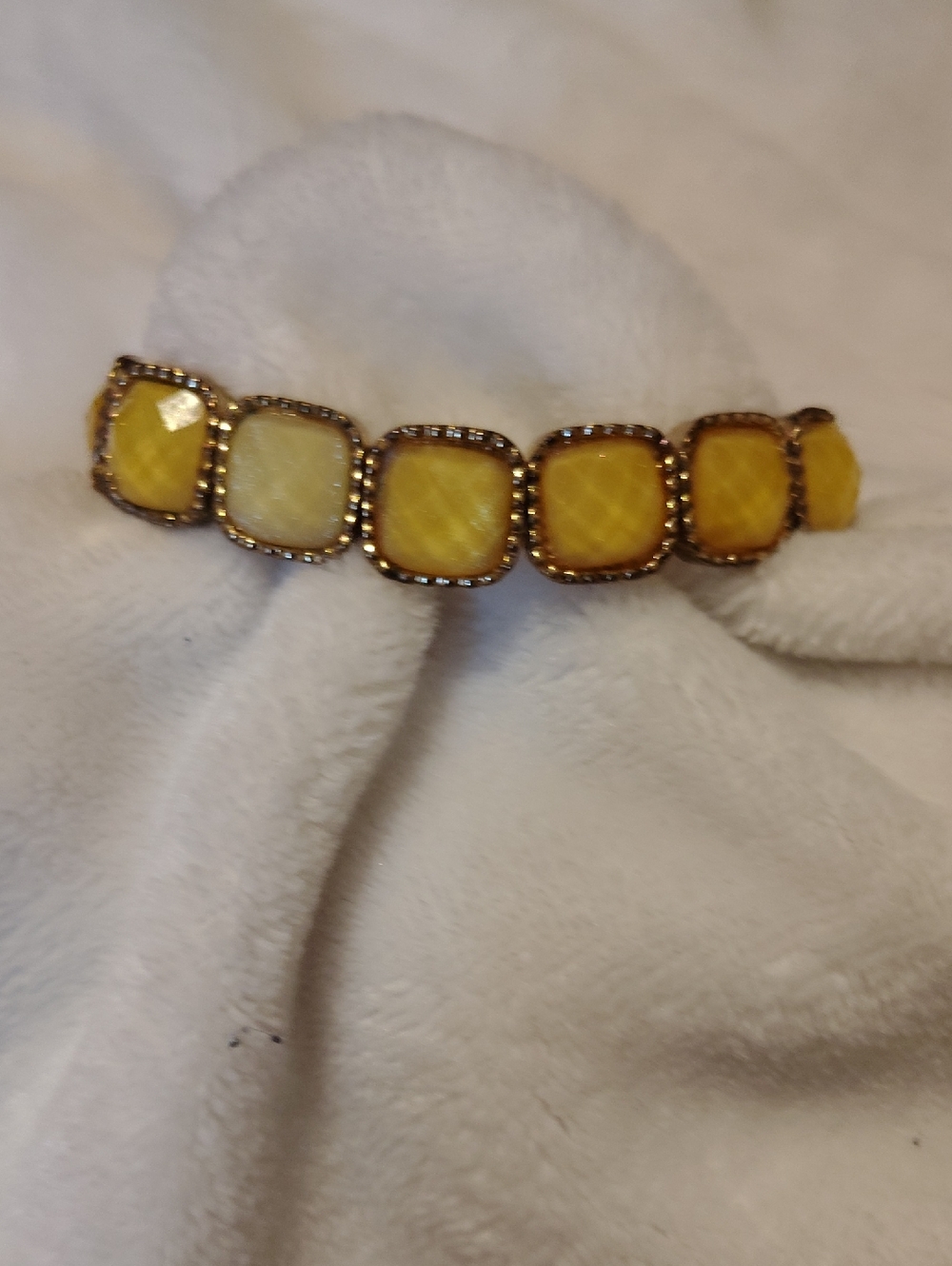 Yellow Glass Stone Stretch Bracelet - Brand Unspecified